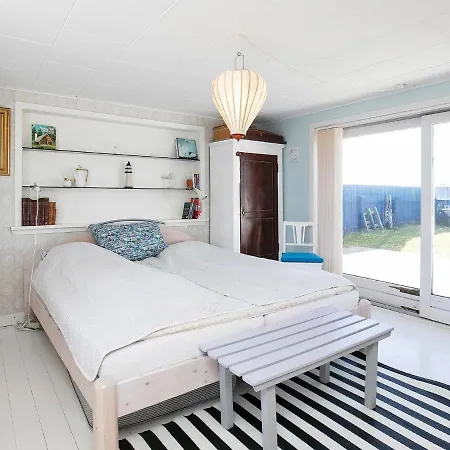 6 Person Holiday In *