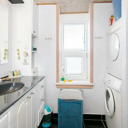 6 Person Holiday In * Hirtshals
